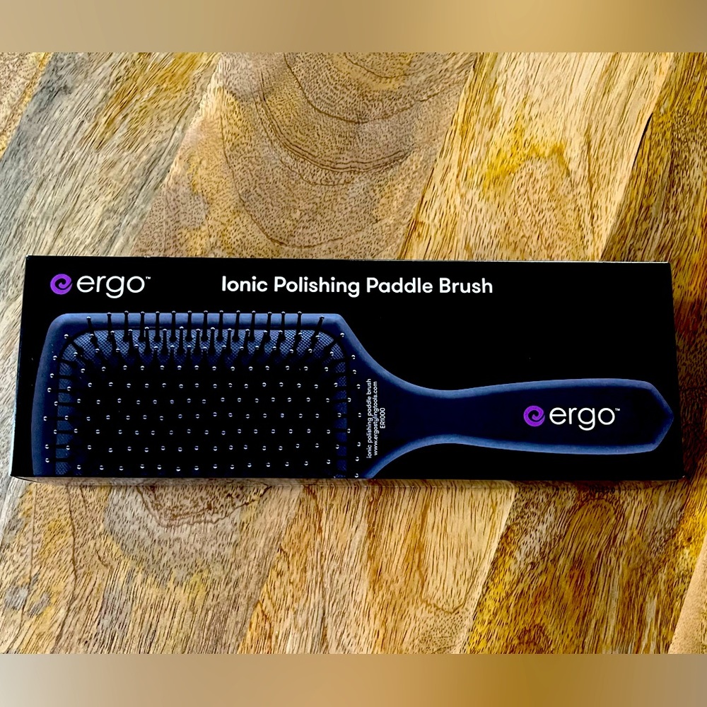 Ergo Ionic Polishing Paddle Brush